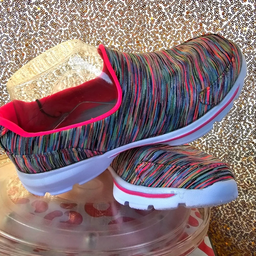 B AVIA Women Slip on Sneaker Shoes Multi Color Pink Black Blue Speckle Size 6 - Picture 1 of 10